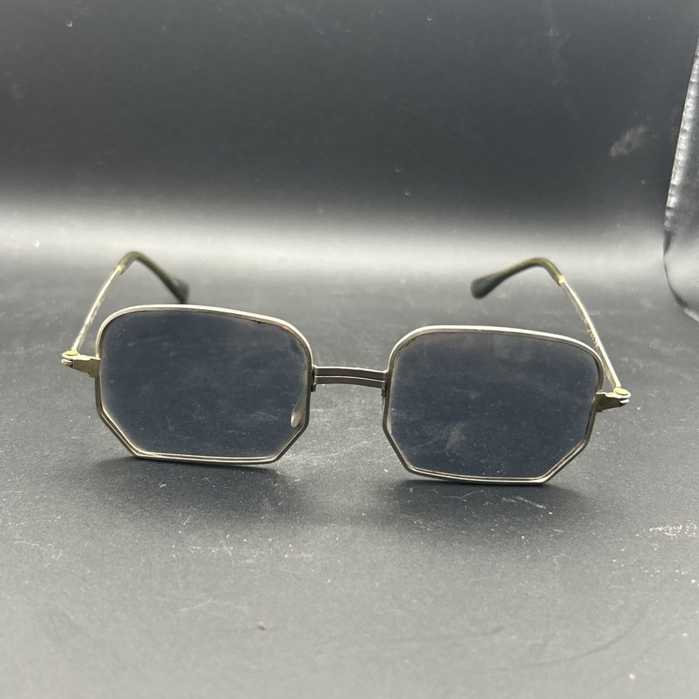 Vintage Foster Grant Sunglasses ff77 Square Frames To Make You Look Cool